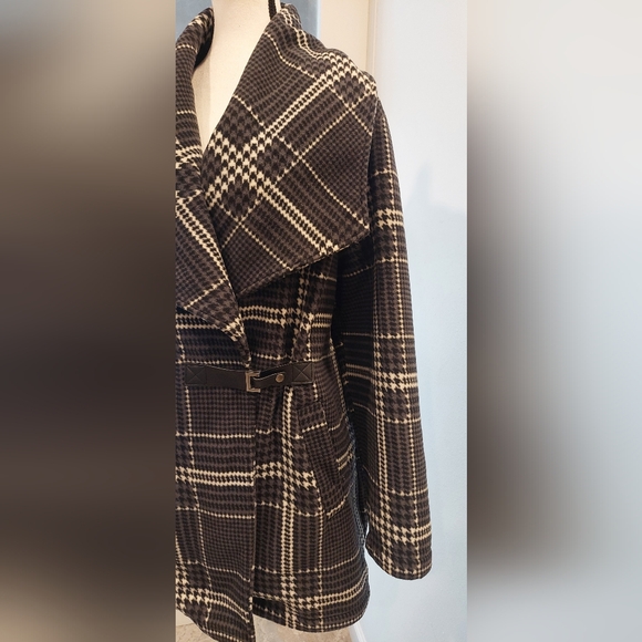Plaid Women's Jacket - Black and White - Picture 2 of 13